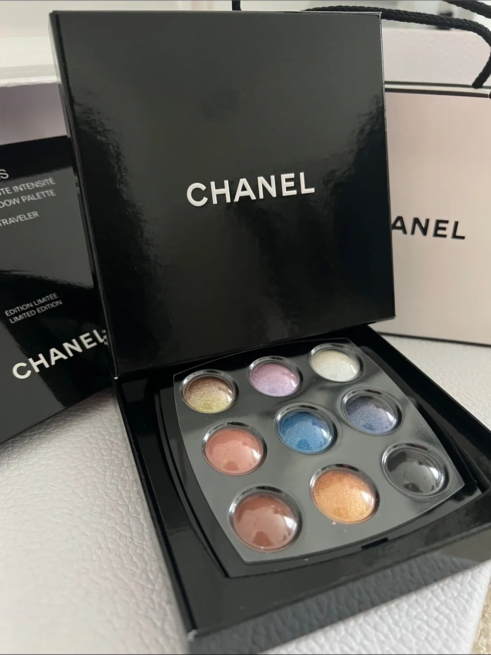 CHANEL Les 9 Ombres - 849 The Space Traveler